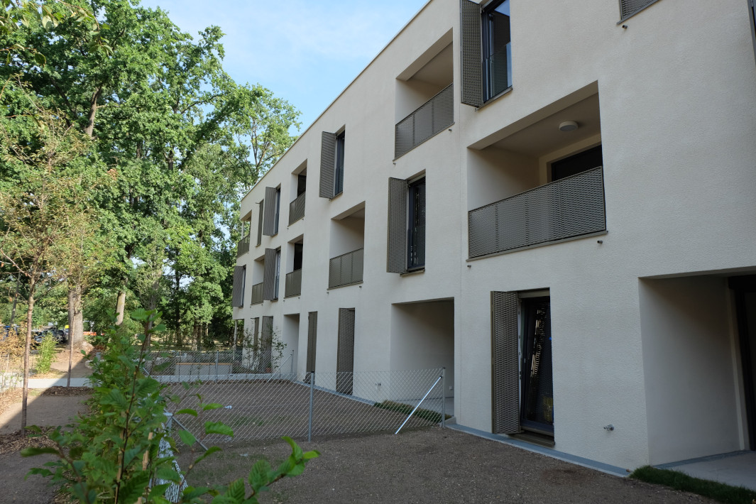Oskar-von-Miller-Straße, Leistung: Geschlossener Rohbau (Herstellung und Montage)