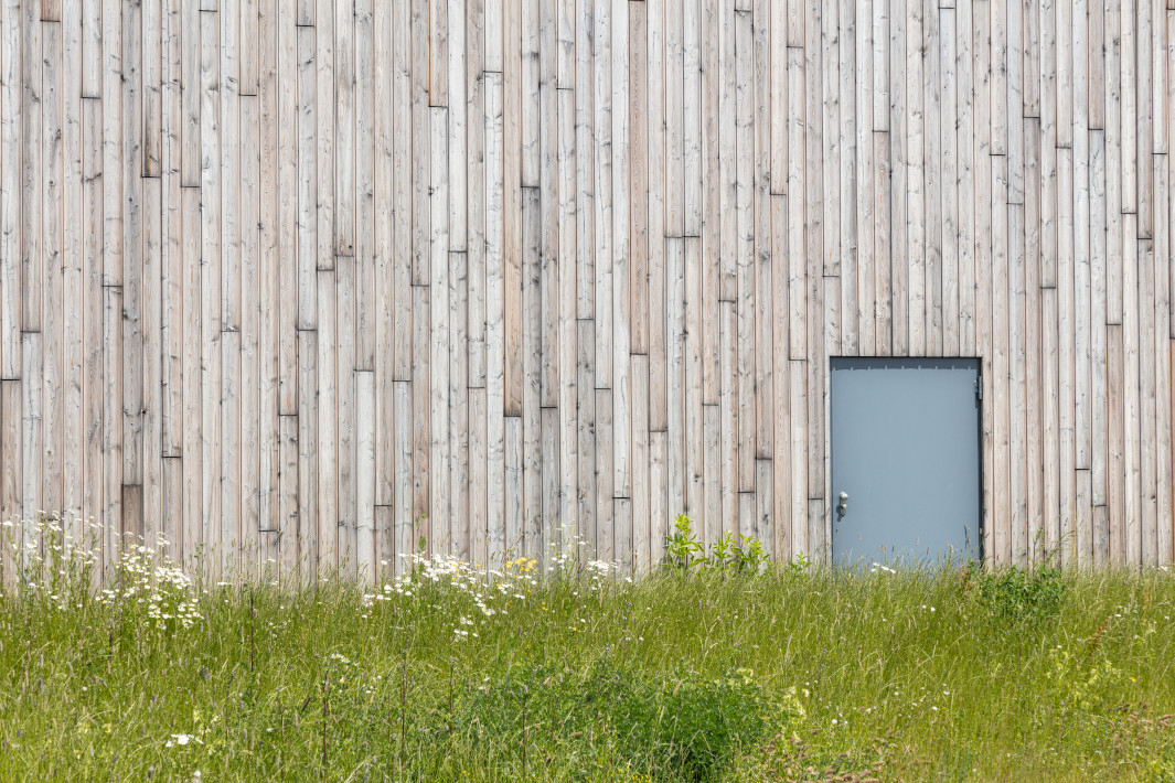 Dictum, Leistung: Holzfassade