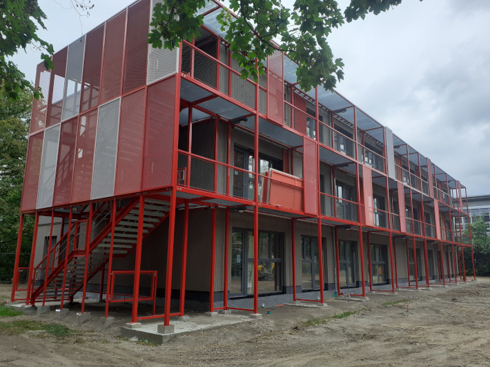 MOKIB Berlin, Leistung: GU-Leistung