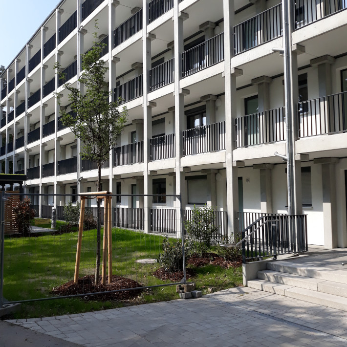 Riegelbauten Erlangen, Leistung: Geschlossene Gebäudehülle
