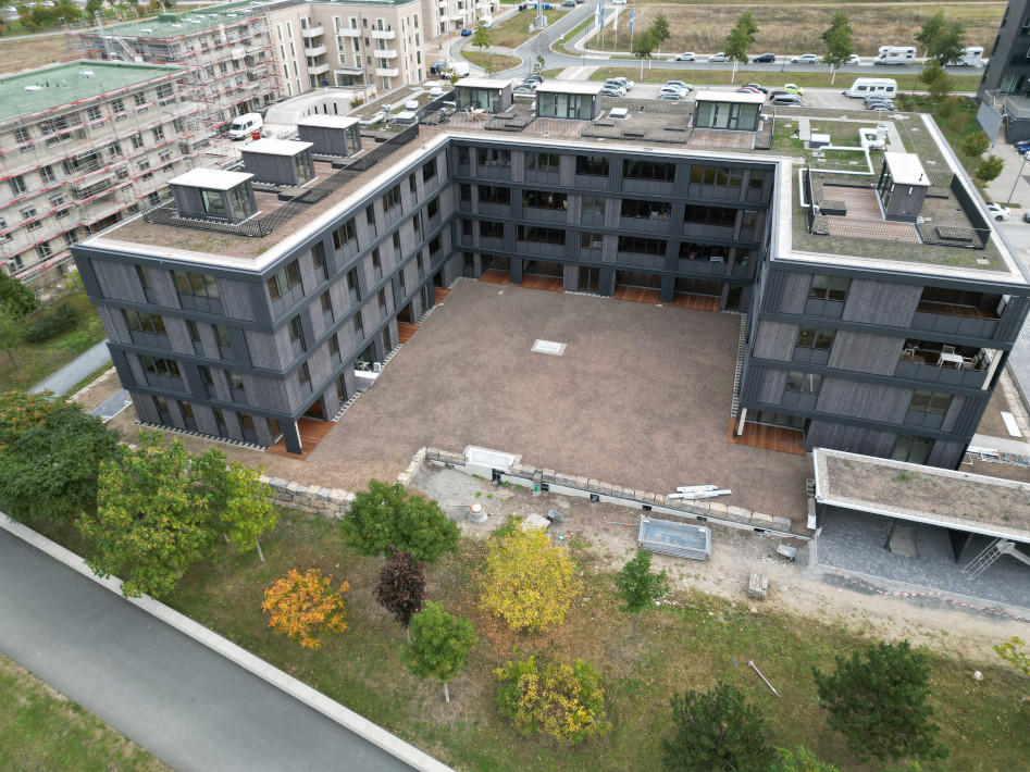 Hublandterrassen, Leistung: Geschlossene Gebäudehülle