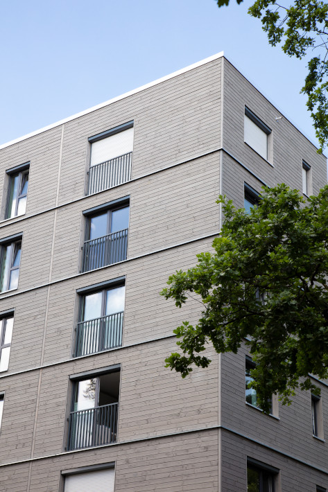 7-Geschosser Erlangen, Leistung: Geschlossene Gebäudehülle