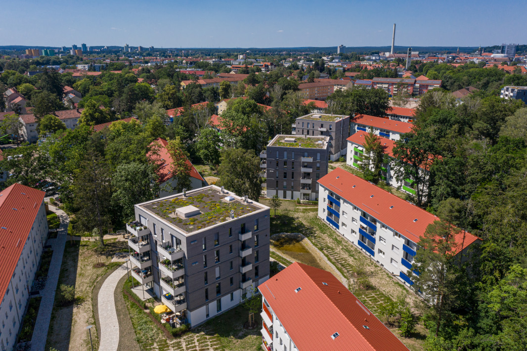 5-Geschosser Erlangen, Leistung: Geschlossene Gebäudehülle