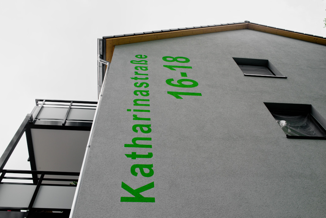 Katharinastraße, Leistung: Serielle Fassadensanierung