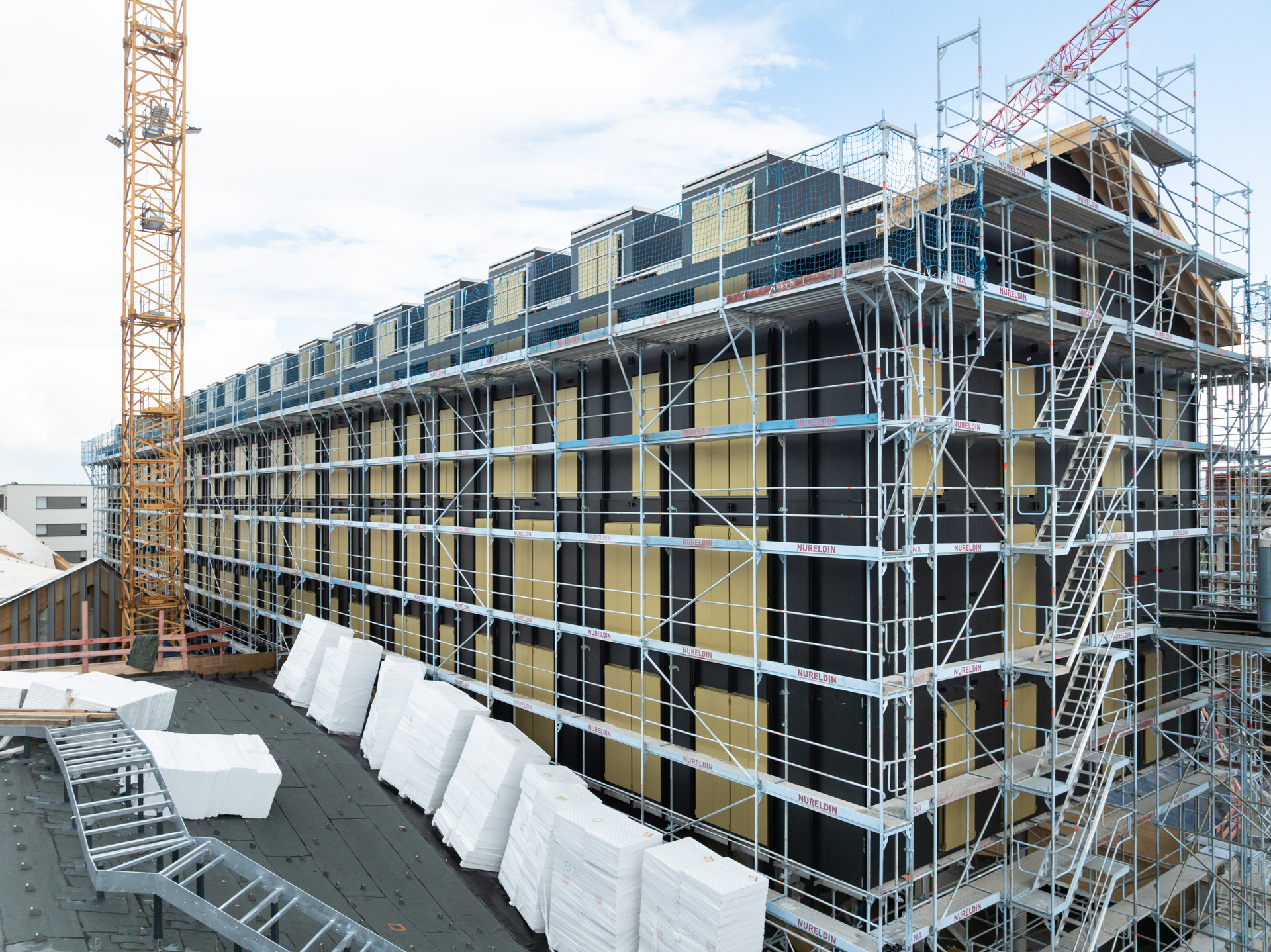 Mit dem planmäßigen Abschluss unserer Montagearbeiten endet für Holzunion ein entscheidender Abschnitt im Projekt „Grüne Mitte“. Leistung: Fassaden- und Dachelemente