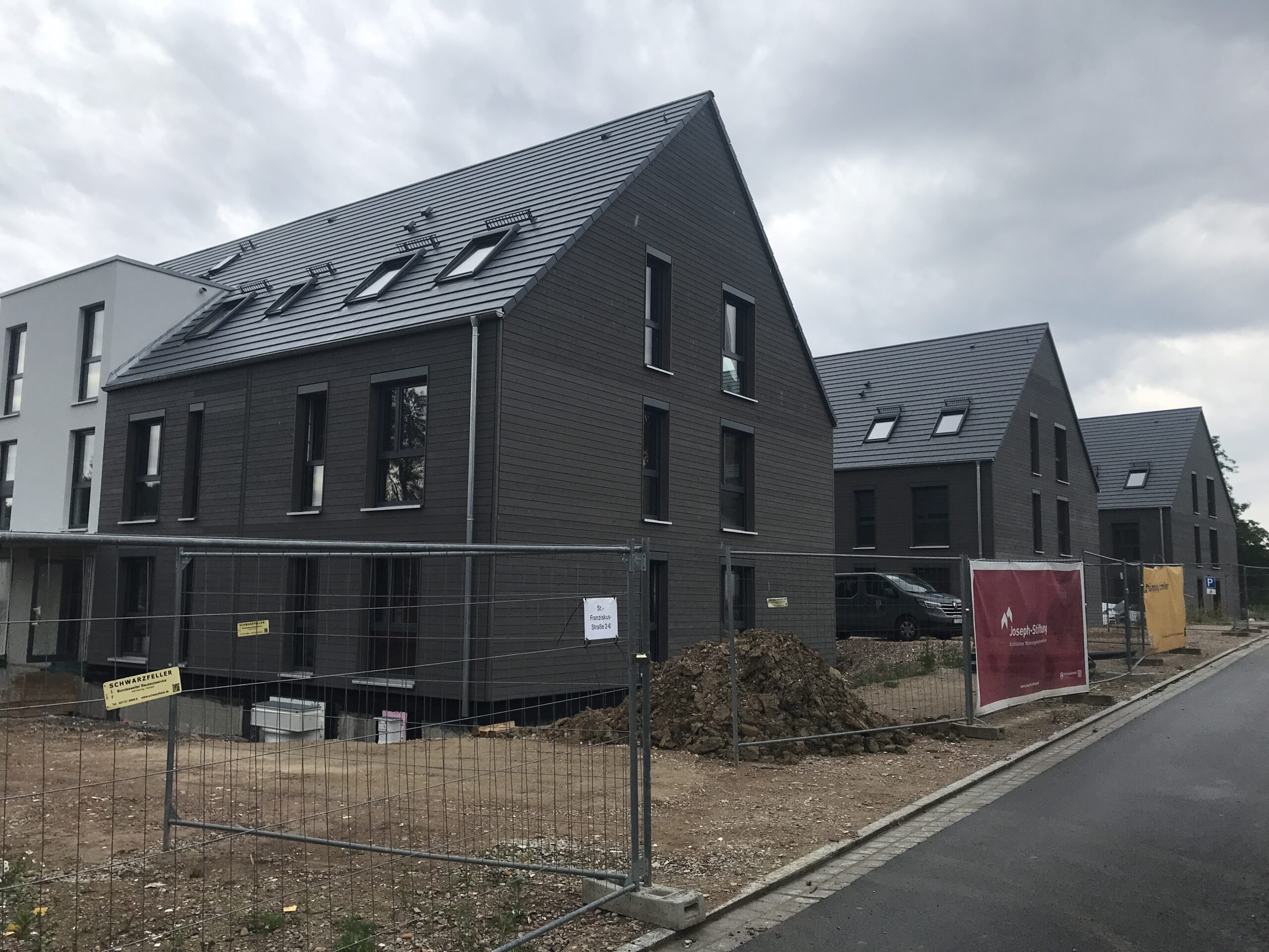 Eggolsheim, Leistung: Geschlossene Gebäudehülle