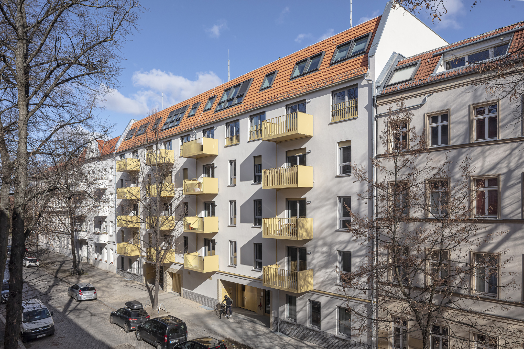 urbannature – Leben am Neckar, Leistung: Geschlossene Gebäudehülle