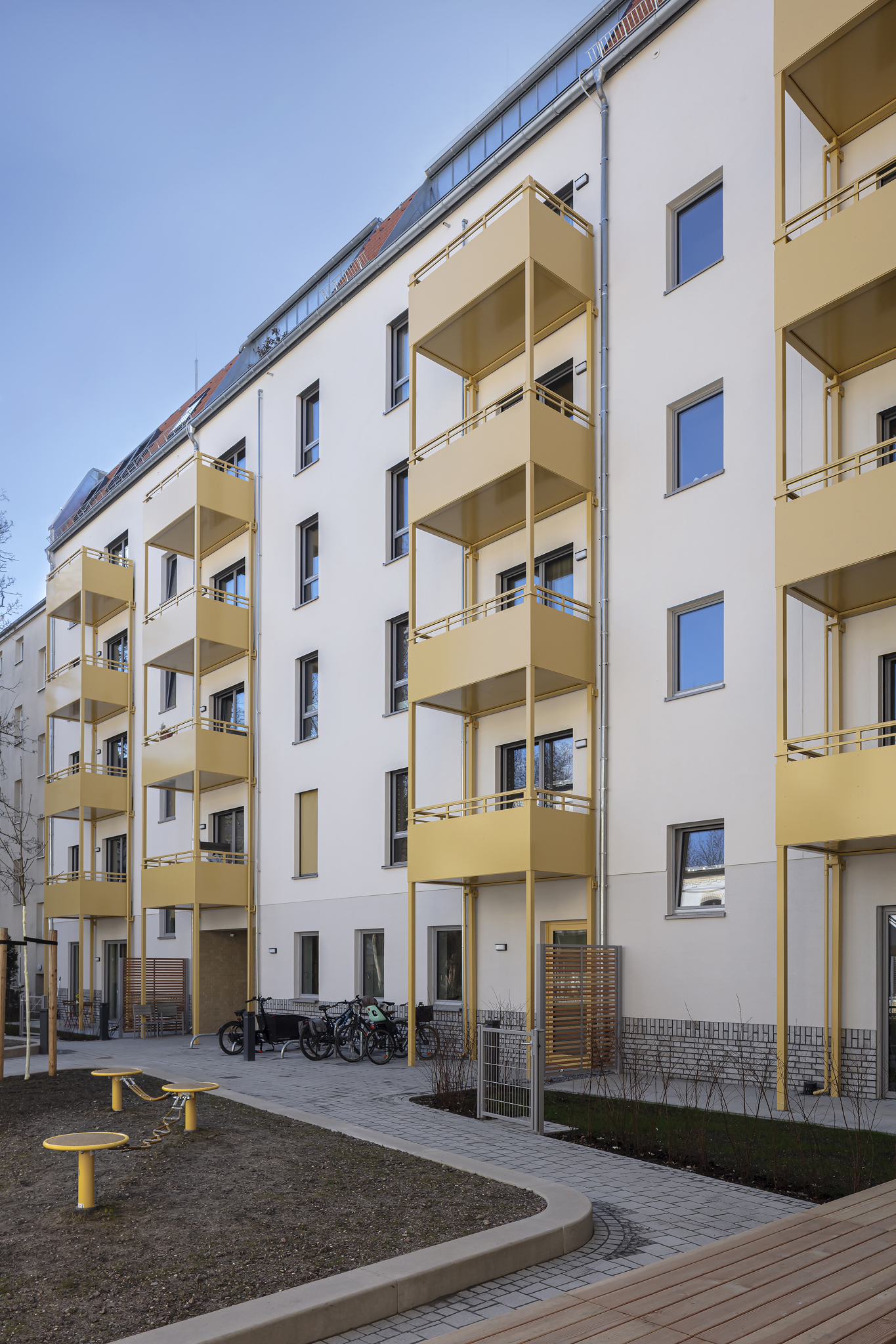 MFH Streustraße, Leistung: Geschlossene Gebäudehülle