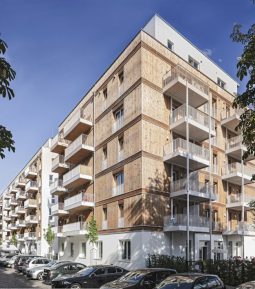 Lynarstraße Berlin, Leistung: Geschlossene Gebäudehülle